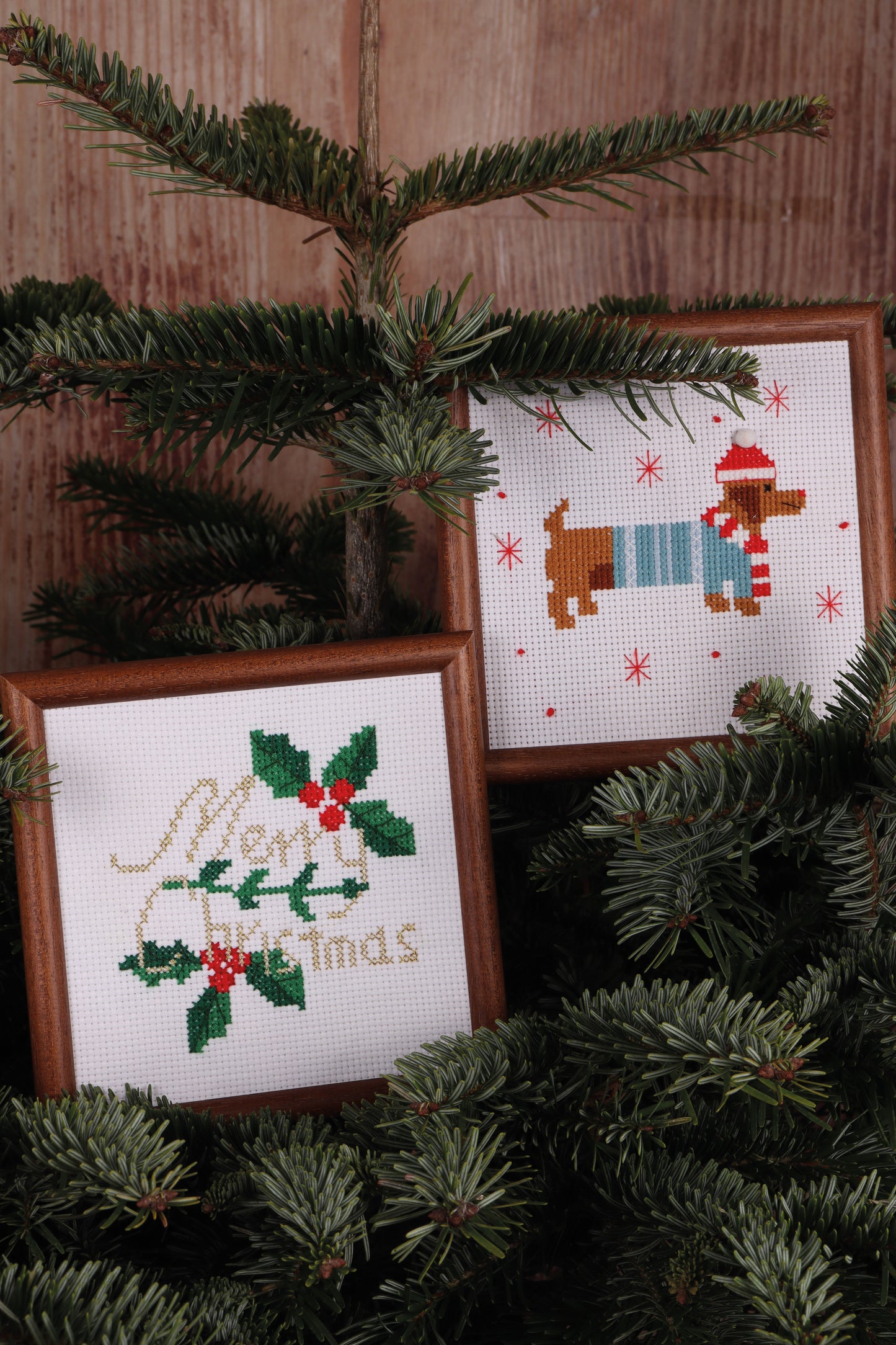 Trimits Merry Christmas Cross Stitch Kit (2 Styles)