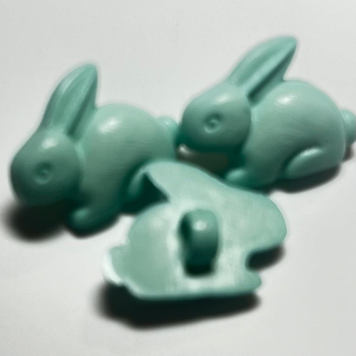 18mm Bunny Shankback Button
