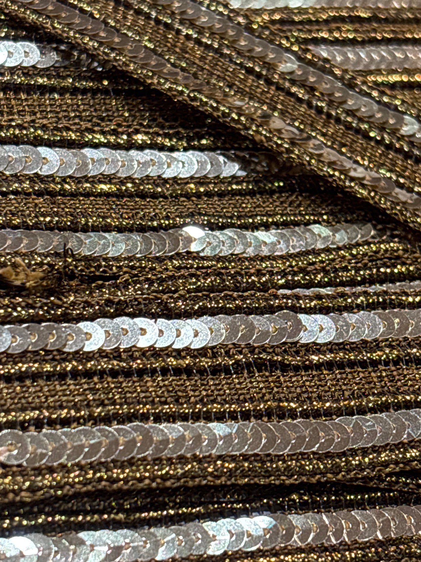 25mm Sequin Braid - Gold (Price per 25cm)