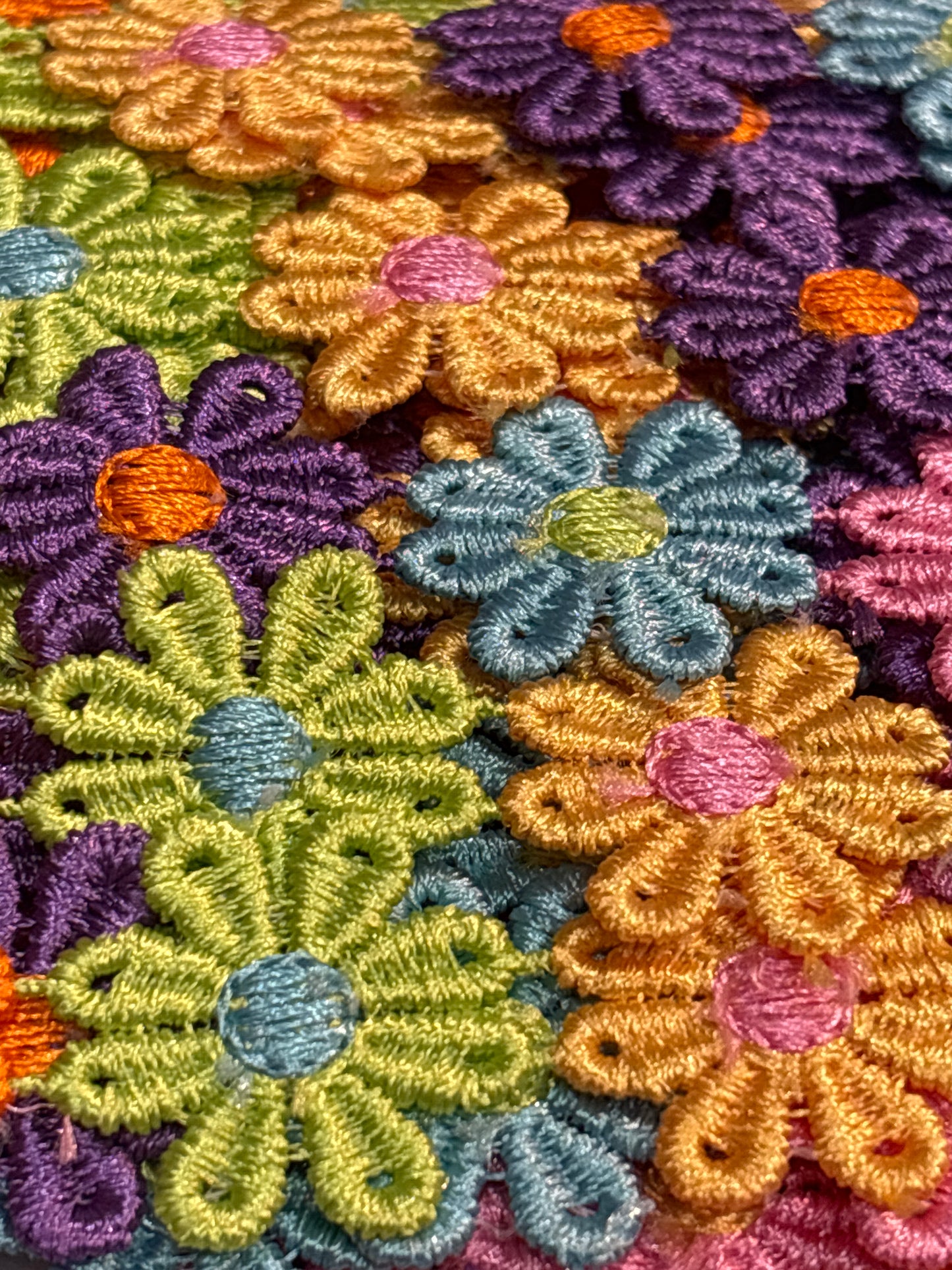 26mm Daisy Guippure Lace - Multi Bright (Price per 25cm)