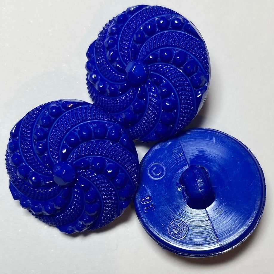 25mm Royal Swirl Button (B129)