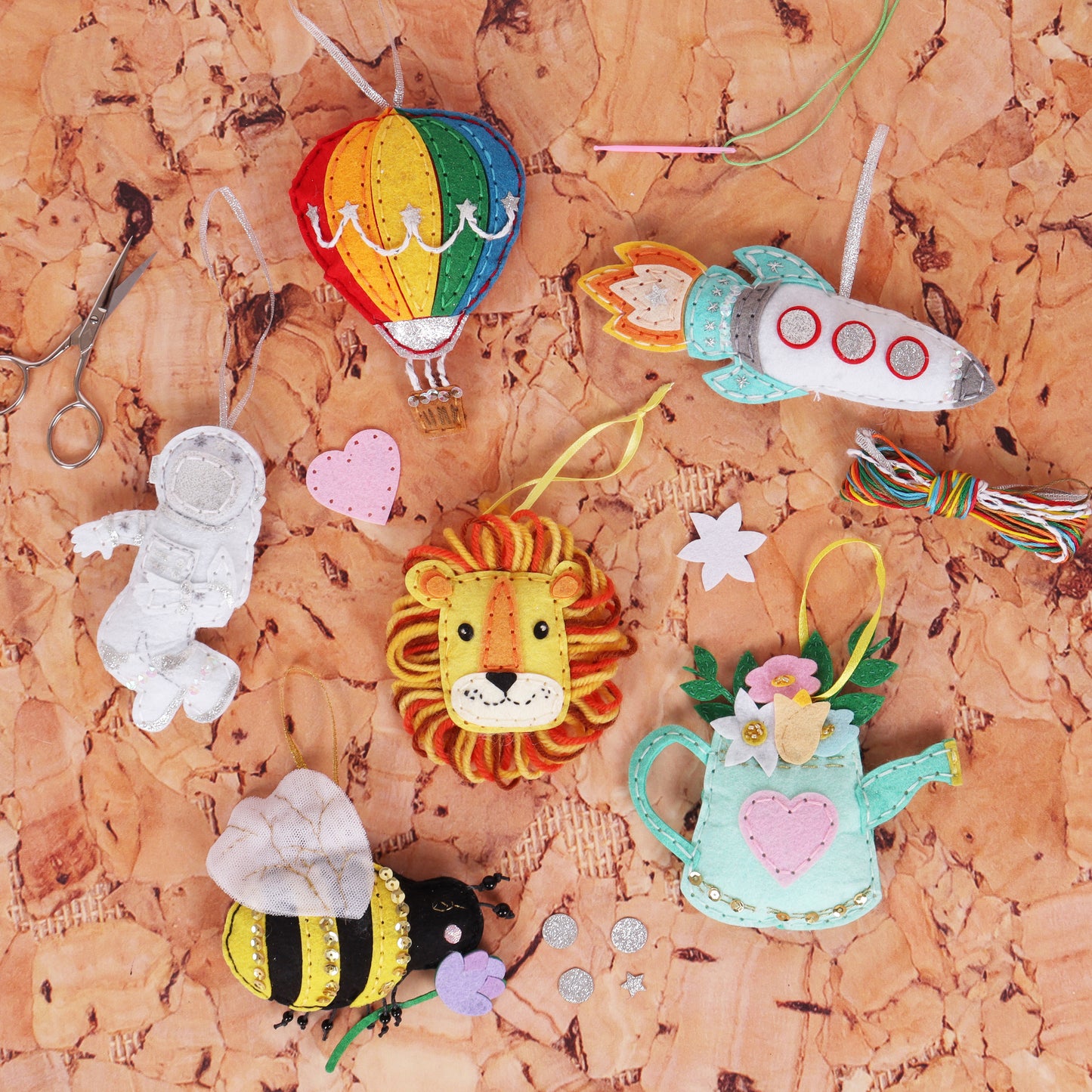 Felt Decoration Kit: Hot Air Balloon