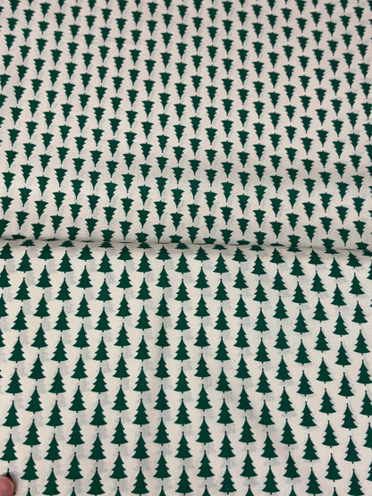 Green Christmas Tree 100% Cotton (Priced per 25cm)