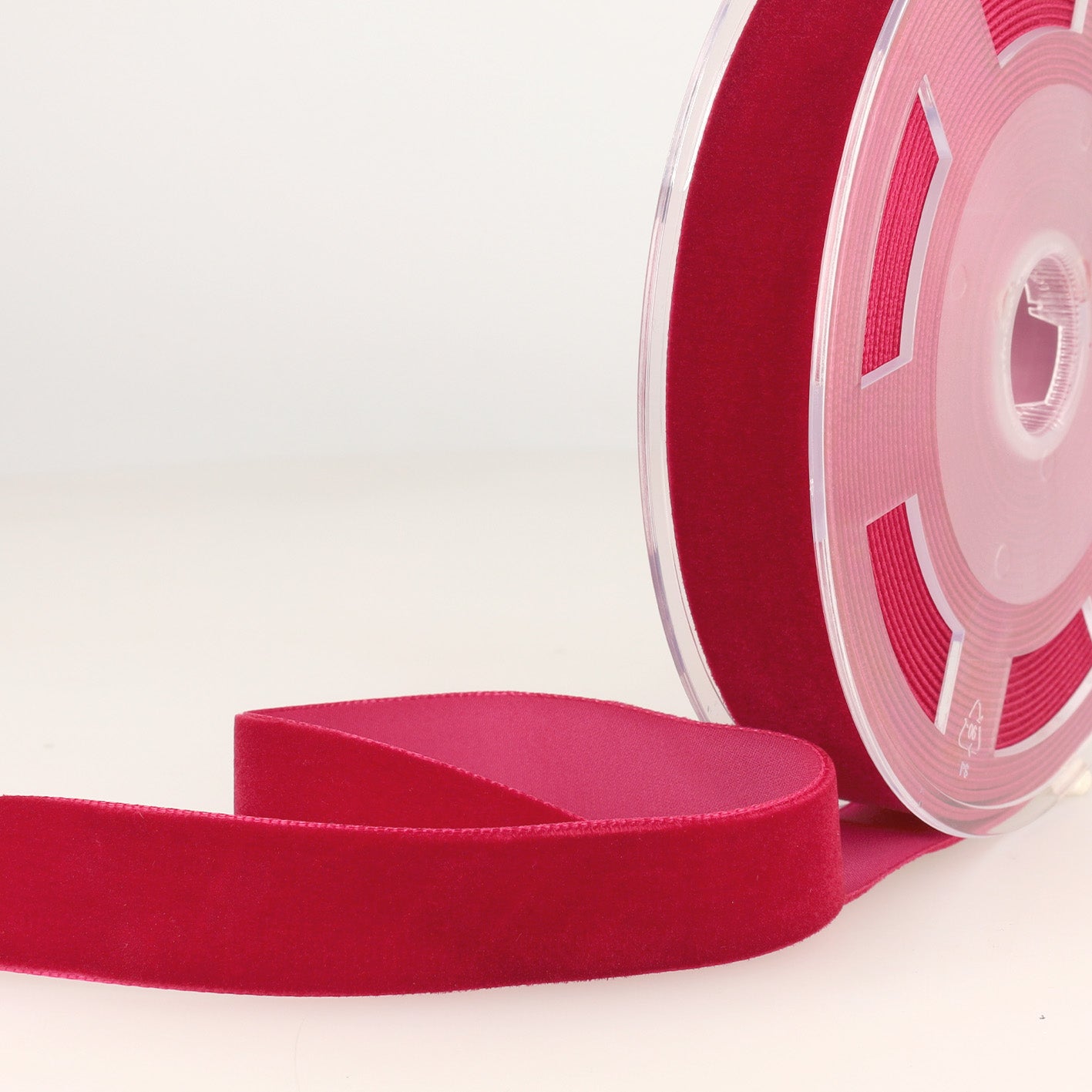 Stephanoise 16mm Velvet Ribbon (Various Colours, priced per 25cm)
