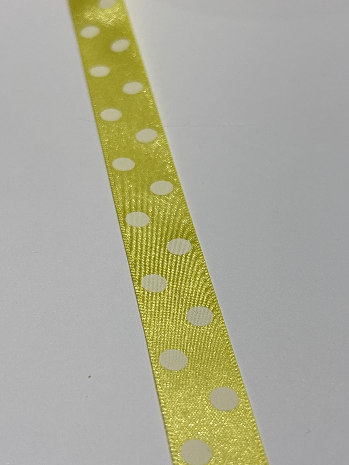 15mm Lemon Spot Ribbon (Price per 25cm)