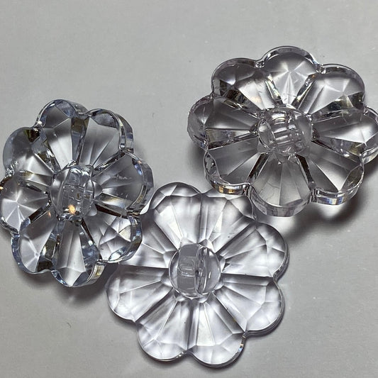 22mm Clear Flower Button (B116)