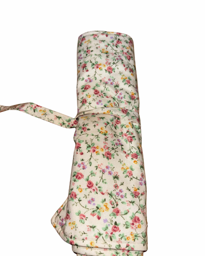 Crochet Hook Holder Roll - Ditsy Floral